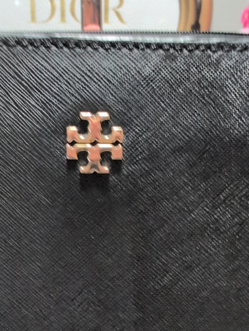 Tory Burch York large Buckle Tote Bag with Black saffiano leather and gold ๐ฅ๐ฅ - Picture 3 of 16